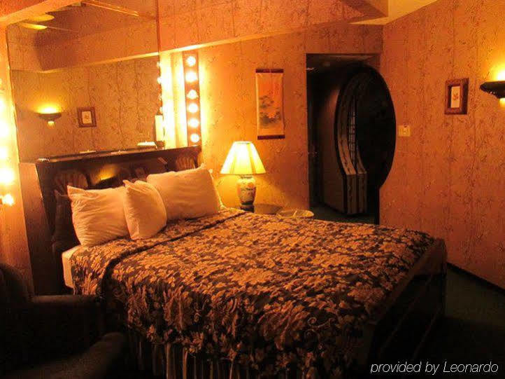 Red Carpet Inn Fanta Suites Hotel Greenwood Zewnętrze zdjęcie