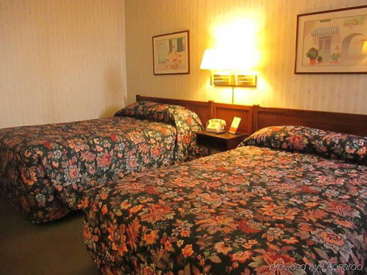 Red Carpet Inn Fanta Suites Hotel Greenwood Zewnętrze zdjęcie