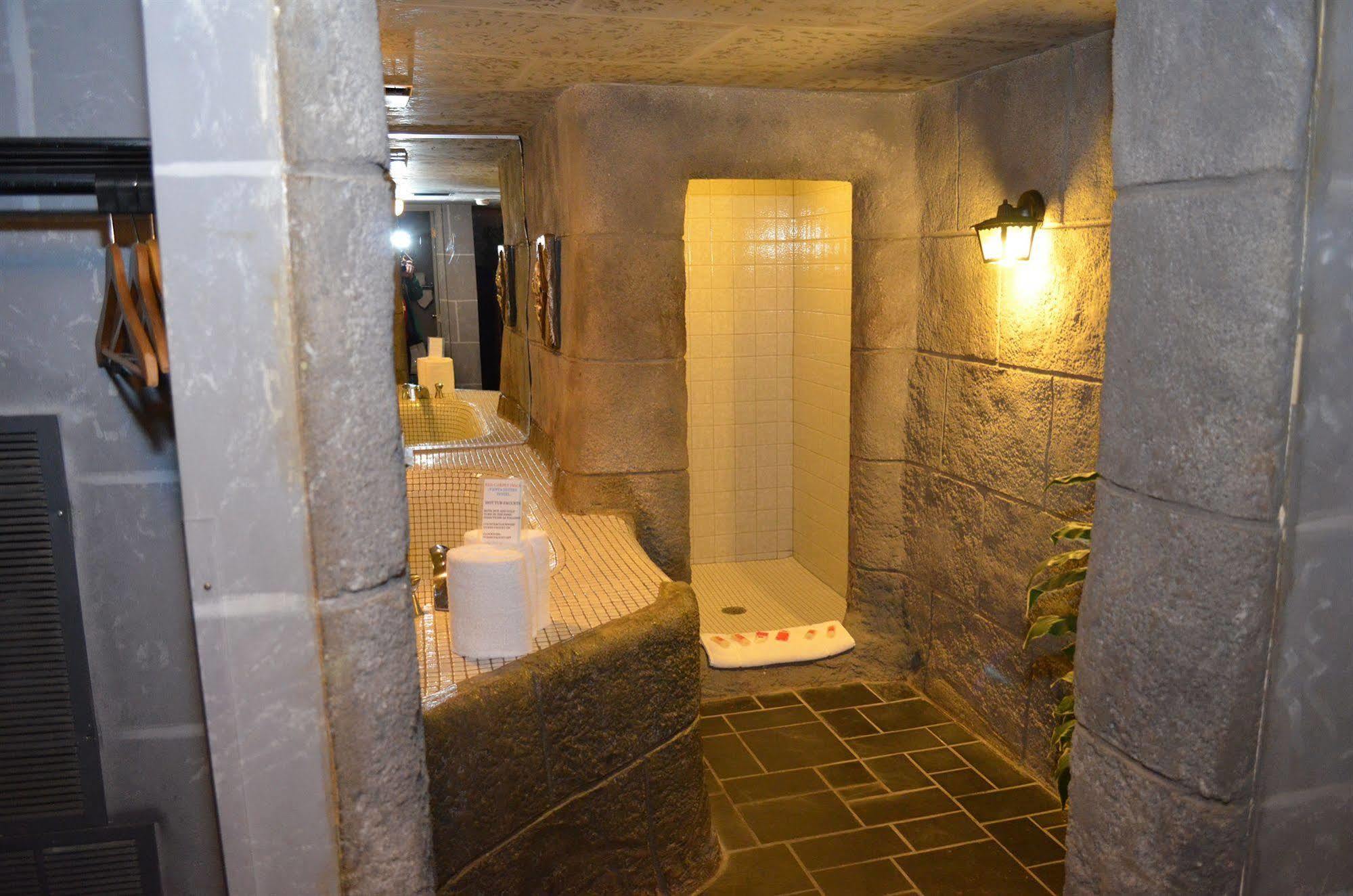 Red Carpet Inn Fanta Suites Hotel Greenwood Zewnętrze zdjęcie