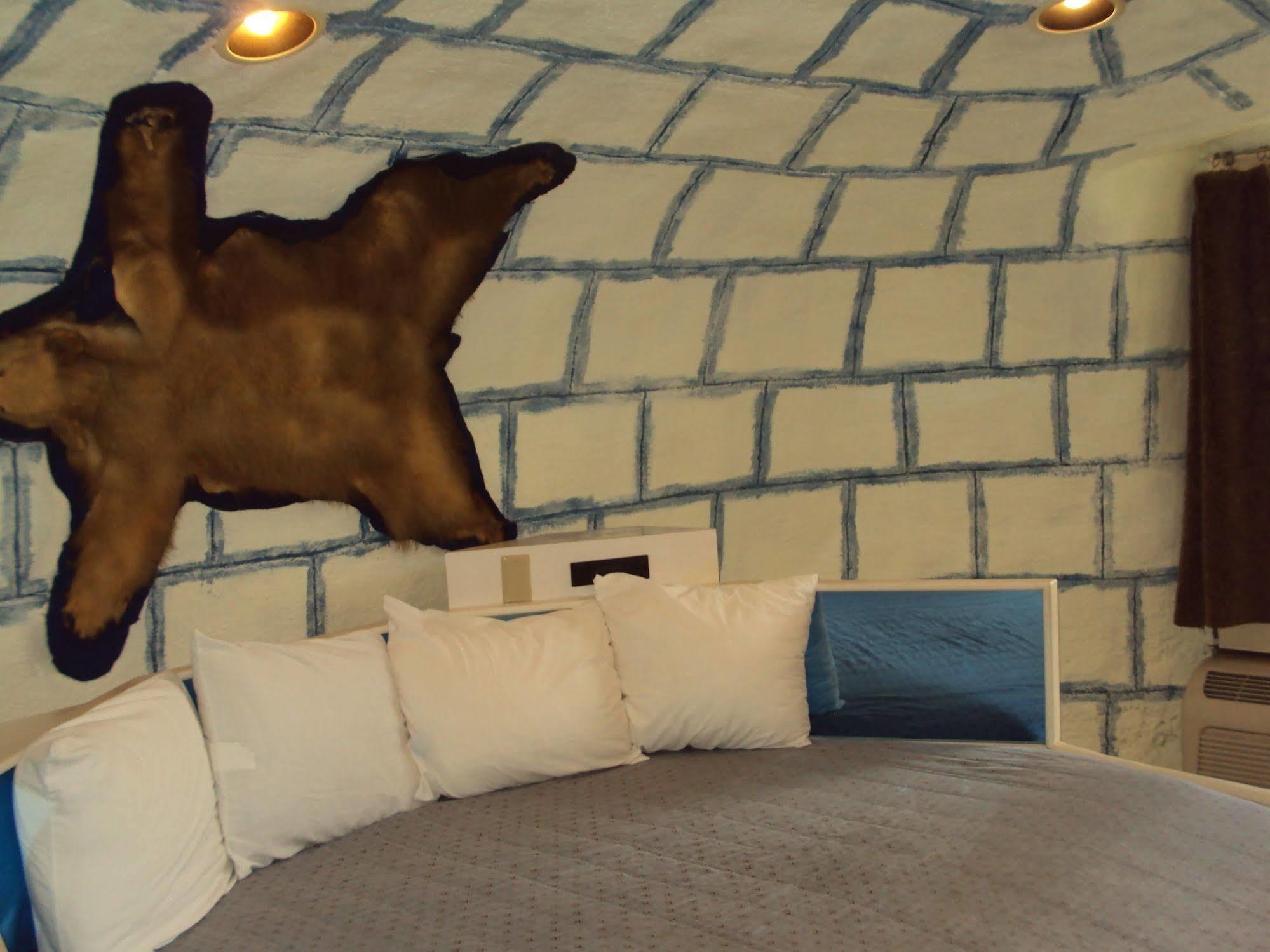 Red Carpet Inn Fanta Suites Hotel Greenwood Zewnętrze zdjęcie
